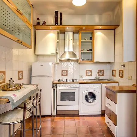Апартаменты Laura's Flat Рим